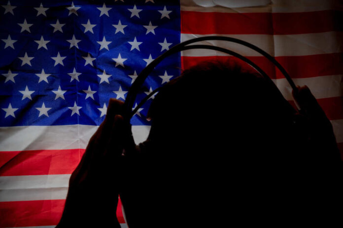 Fbi,Intelligence,Service,,Checking,And,Listening,For,Special,Surveillance,Objects