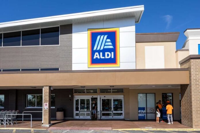 Tampa,,United,States,-,November,8,,2025:,Aldi,Usa,Discount