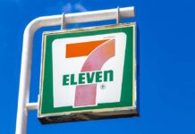 7‑Eleven Purge: 645 Vanish 7-Eleven storefront with illuminated sign and window display