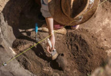 VIDEO: Noah’s Ark Hunt Goes Hardcore Archaeologist uncovering pottery at a dig site.